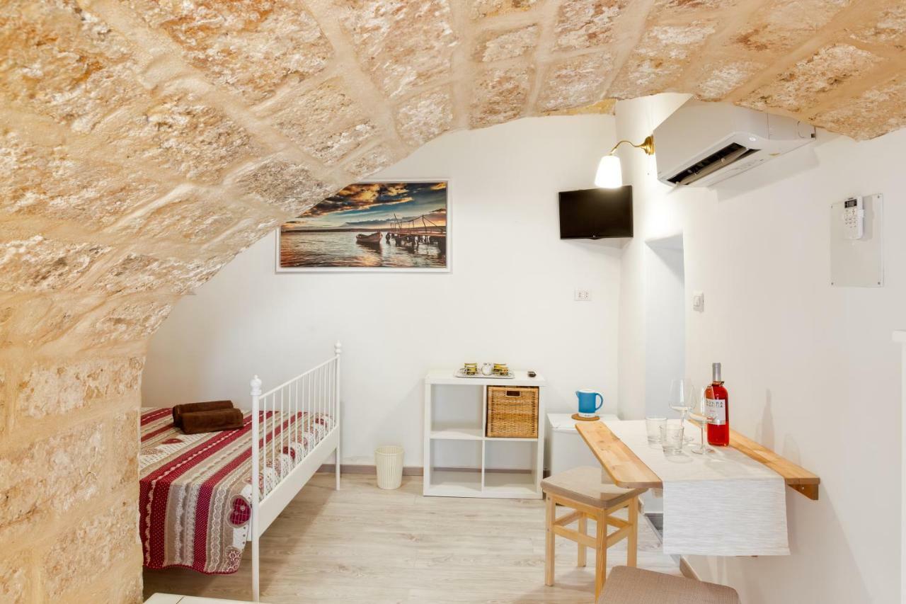 San Nicola Clemente Private Room Bari Kültér fotó
