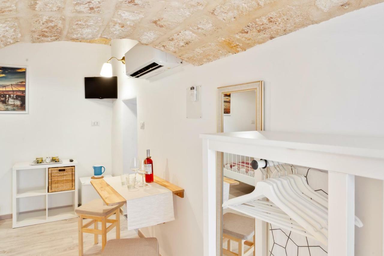 San Nicola Clemente Private Room Bari Kültér fotó